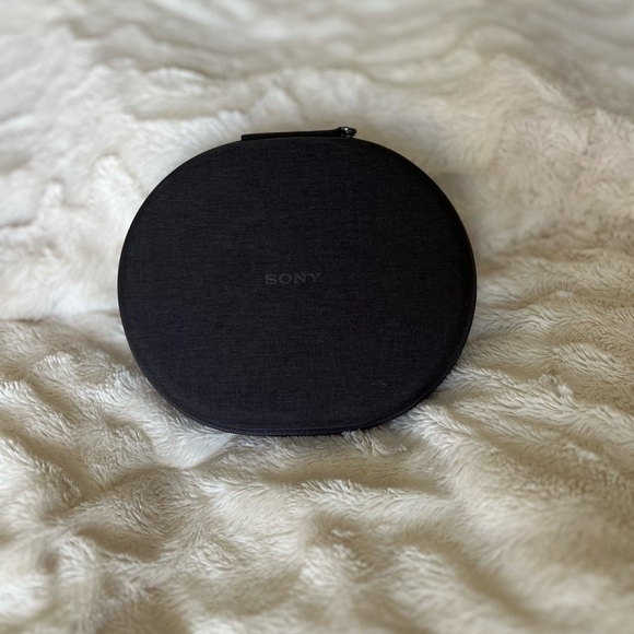 Sony Black Zippered Pouch - Picture 2 of 5